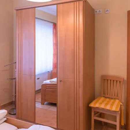 4 Am Petersberg Apartment Neef