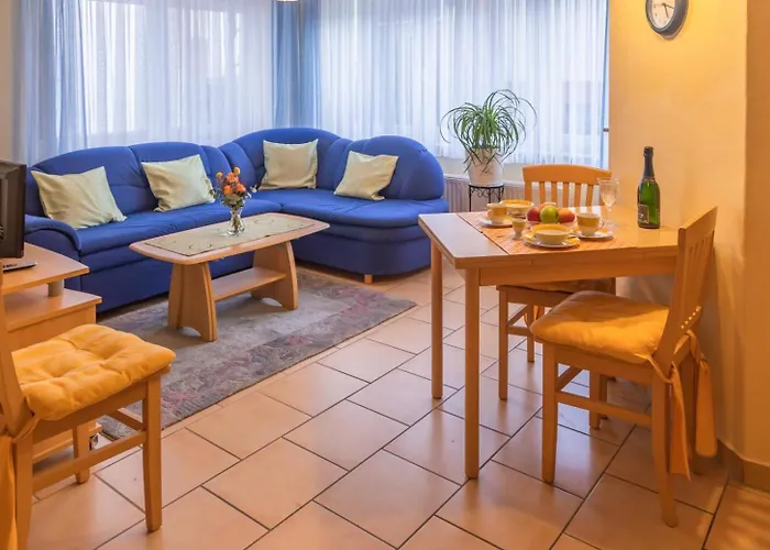 4 Am Petersberg * Neef